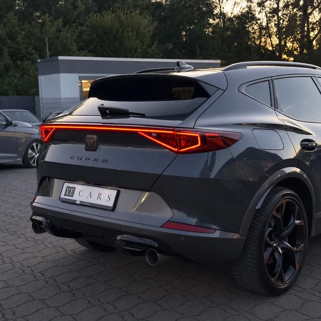 LED-Leuchtband am Heck des Cupra Formentor VZ