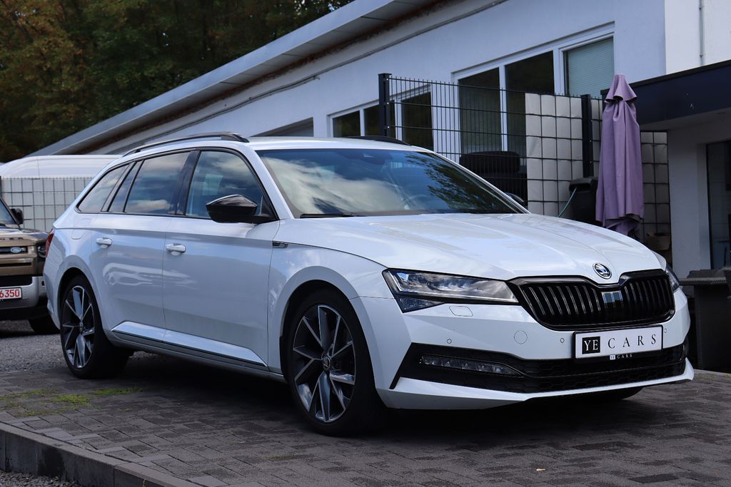 Skoda Superb Combi Sportline, Bild 3