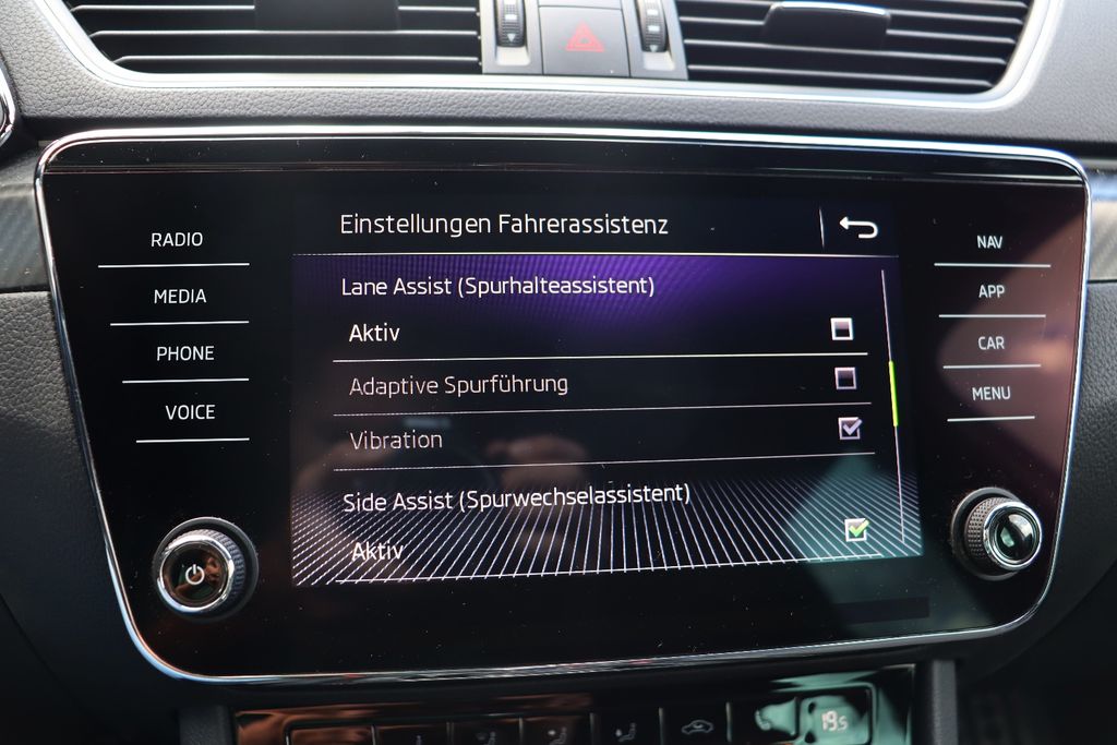 Skoda Superb Combi Sportline, Bild 18