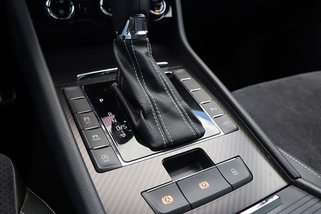 Skoda Superb Combi Sportline, Bild 14