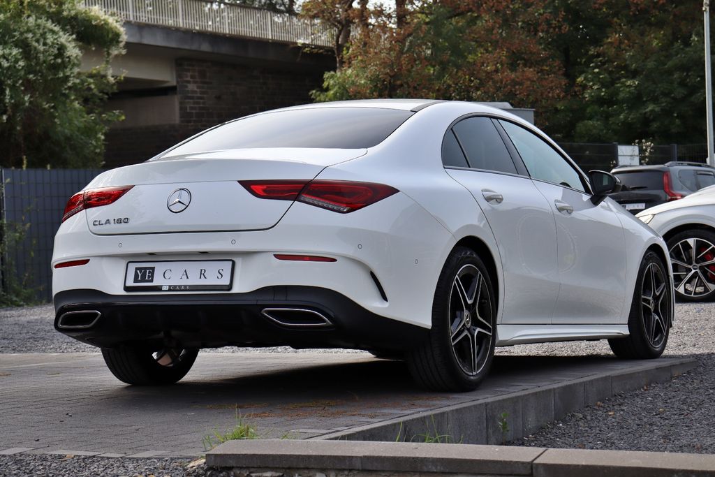 Mercedes-Benz CLA 180 AMG LINE, Bild 9