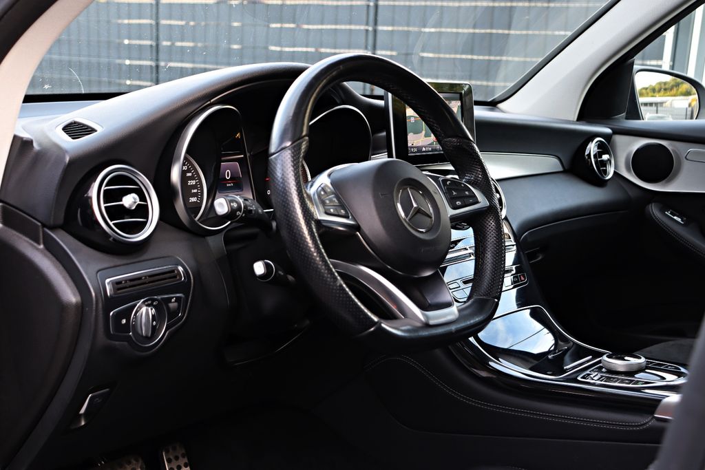 Mercedes-Benz GLC 220 d 4Matic AMG Line Night LED, Bild 13