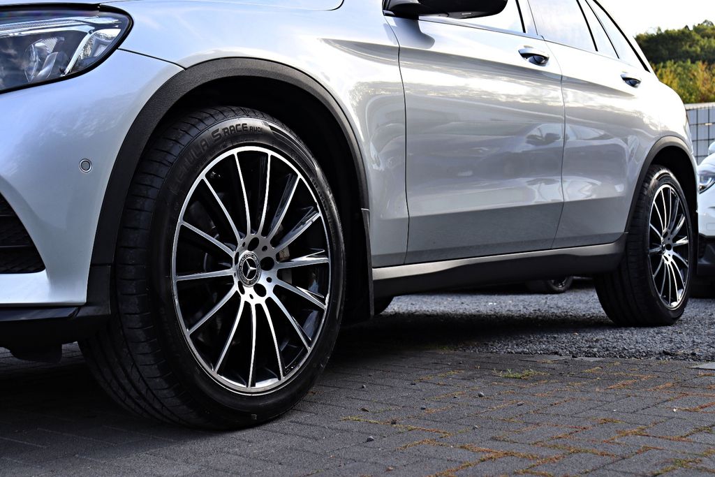 Mercedes-Benz GLC 220 d 4Matic AMG Line Night LED, Bild 7