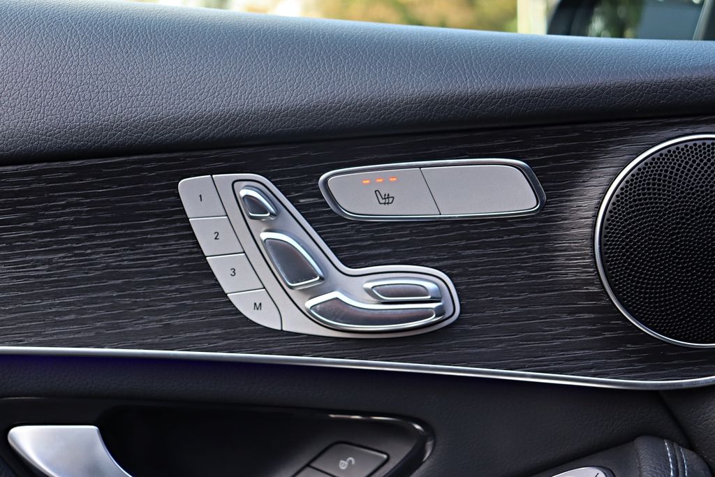 Mercedes-Benz GLC 220 d Coupe 4M. AMG Line, Bild 13